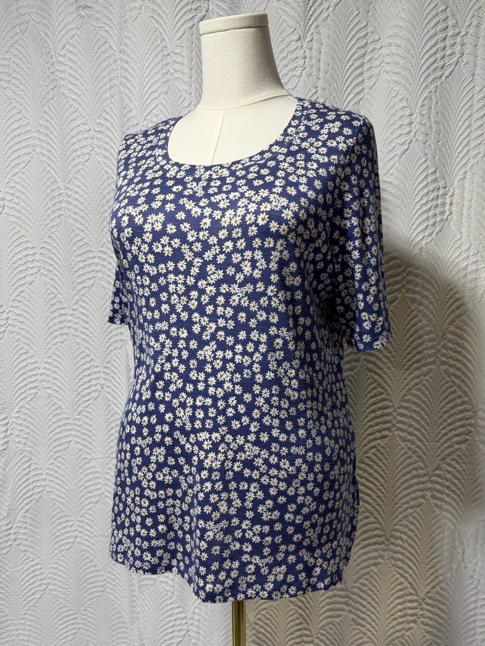 J. Jill Blue Daisy-Print Scoop Neck Elbow Sleeve Women's Top- (Size LP)